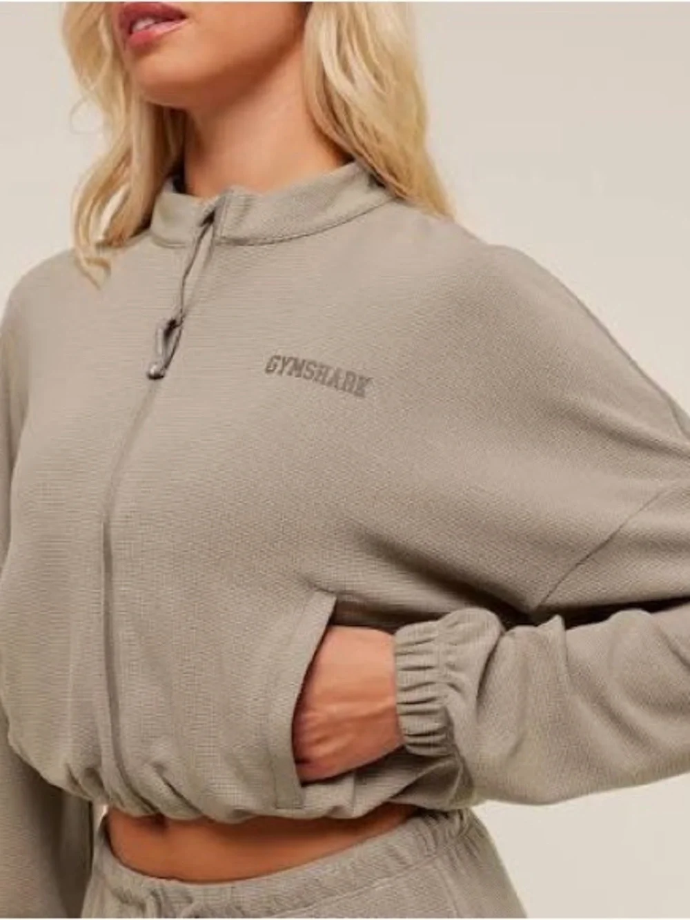 GYMSHARK - Waffle Midi Zip Up Jacket
Lifestyle Brown - Picture 2 of 11